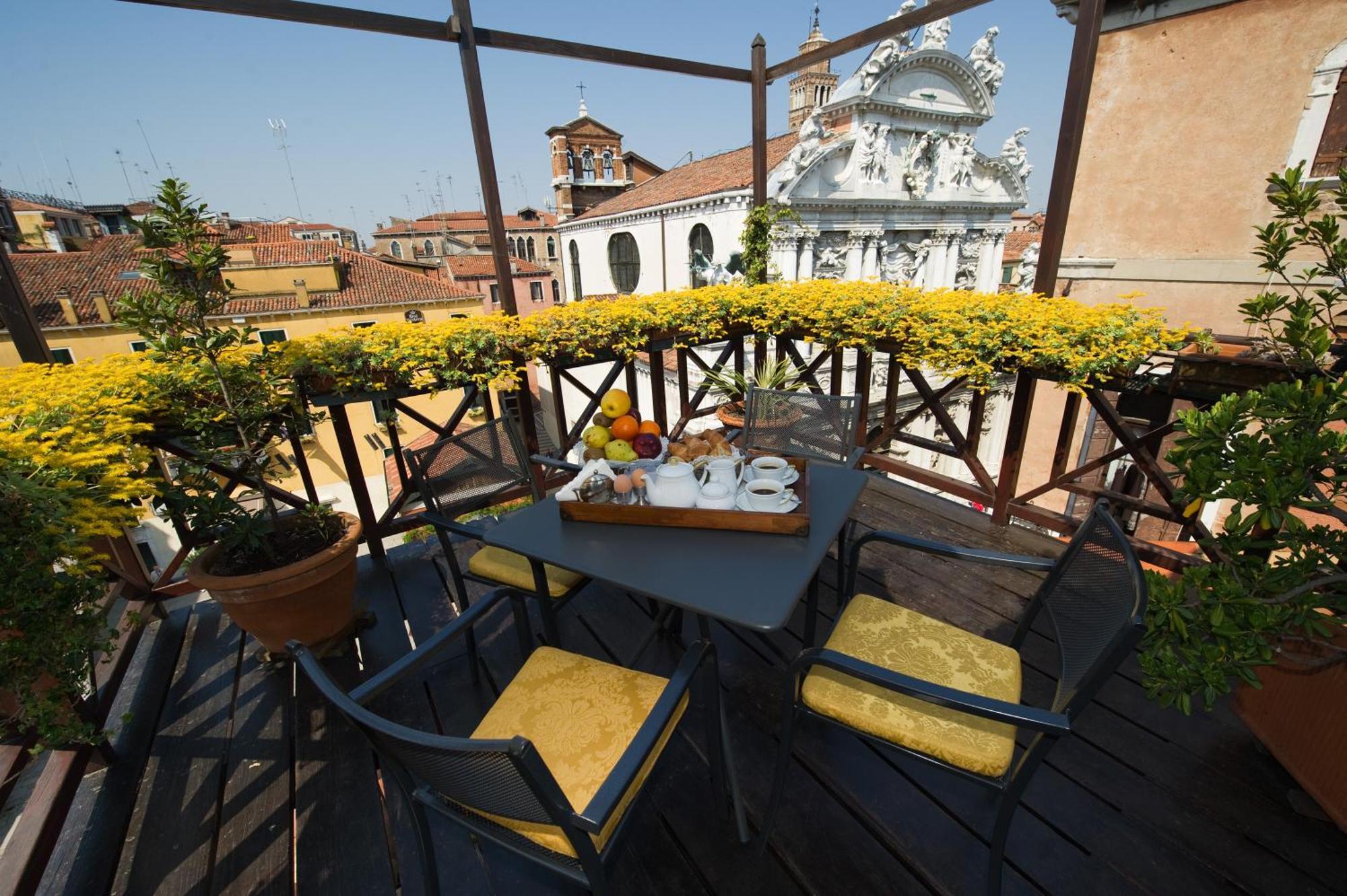 Отель Palazzo Del Giglio Венеция Экстерьер фото